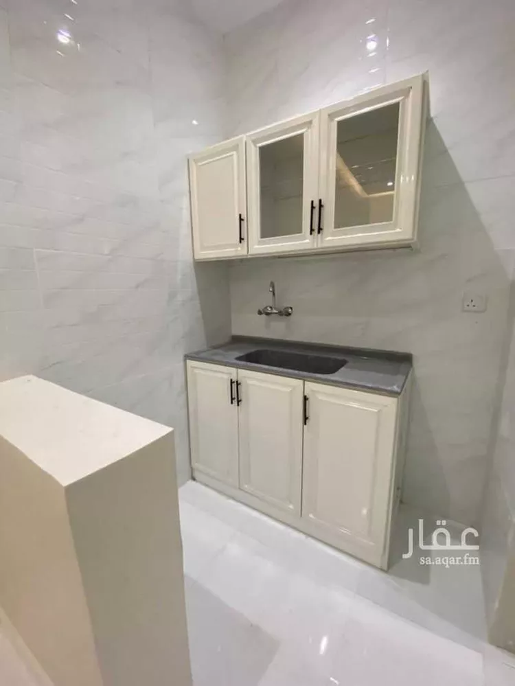 شقة للإيجار في شارع عبادى ابن الصامت, حي النايفية, مدينة حفر الباطن, المنطقة الشرقية صورة 4