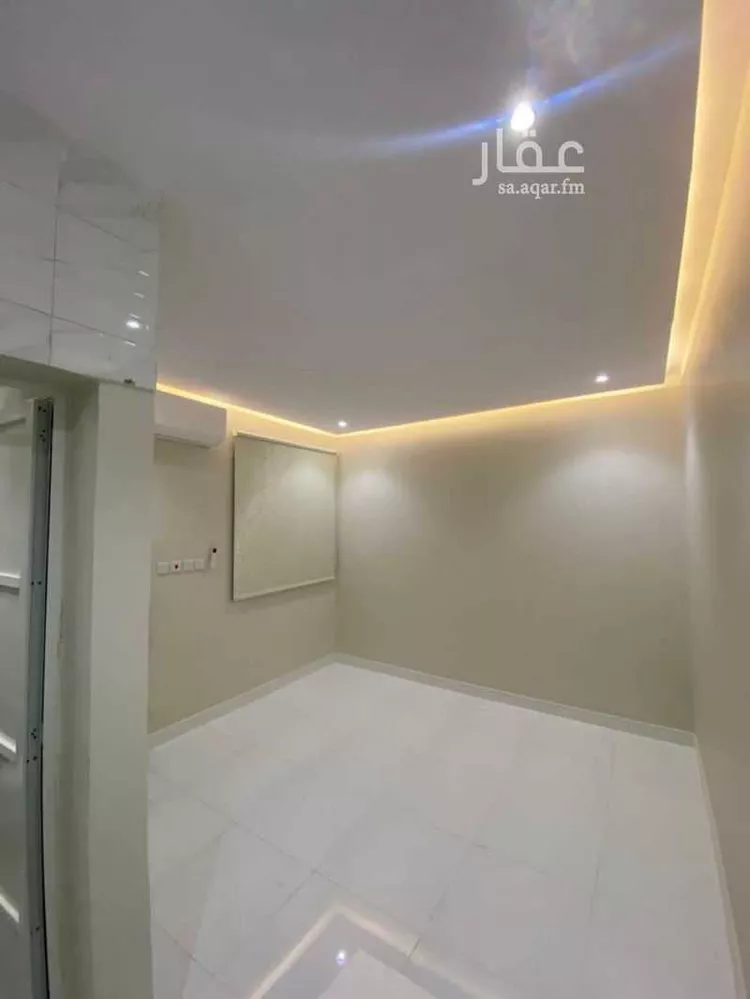 شقة للإيجار في حي ، شارع عبادة بن الصامت ، حي النايفية ، حفر الباطن ، حفر الباطن