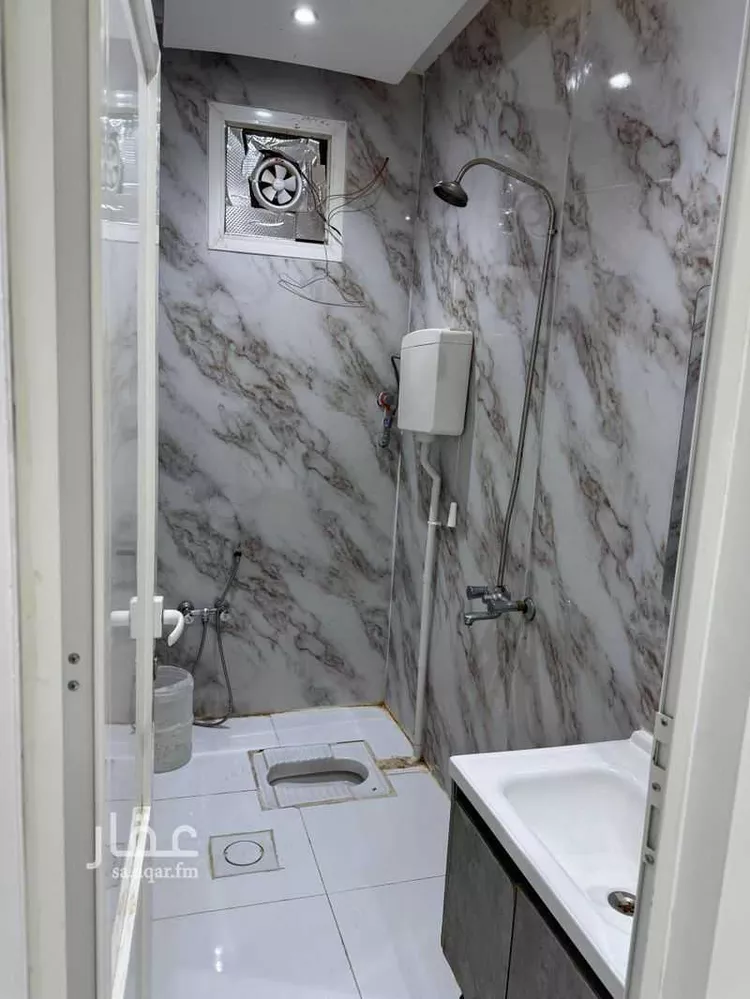 شقة للإيجار في شارع عبادى ابن الصامت, حي النايفية, مدينة حفر الباطن, المنطقة الشرقية صورة 2