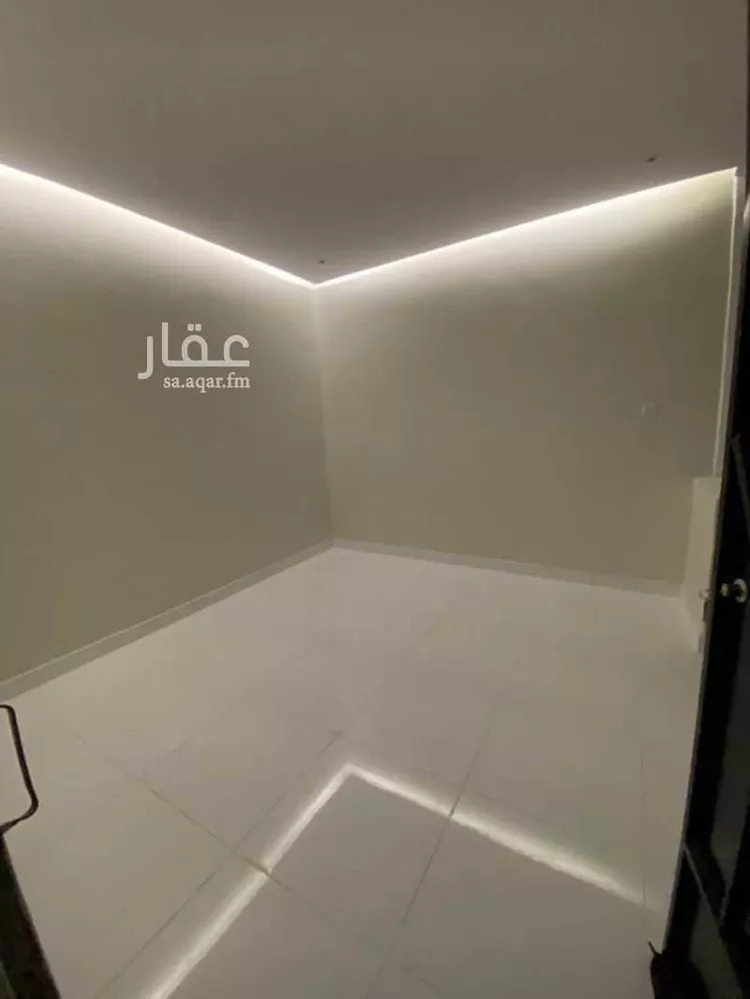 شقة للإيجار في شارع عبادى ابن الصامت, حي النايفية, مدينة حفر الباطن, المنطقة الشرقية صورة 3