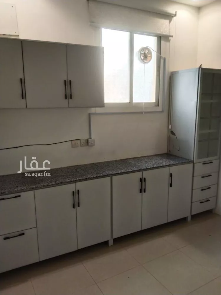 شقة للإيجار في شارع زرقاء اليمامة, حي الملز, مدينة الرياض, منطقة الرياض صورة 2