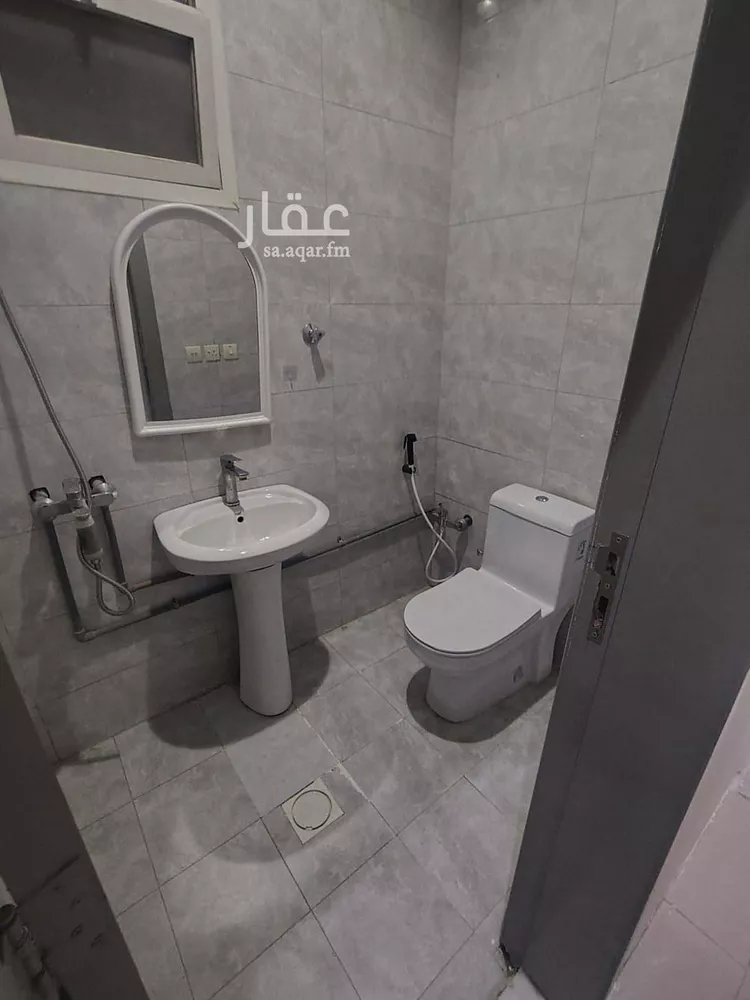 شقة للإيجار في شارع صلاح الدين الأيوبي, حي الملز, مدينة الرياض, منطقة الرياض صورة 3