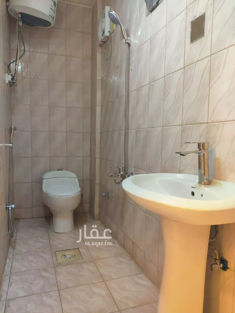 شقة للإيجار في شارع أيمن الحبشي, حي الملز, مدينة الرياض, منطقة الرياض صورة 4
