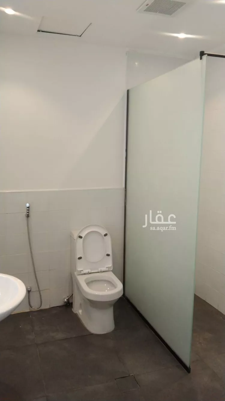 فيلا للإيجار في شارع عالية العباس, حي المروج, مدينة الرياض, منطقة الرياض صورة 5