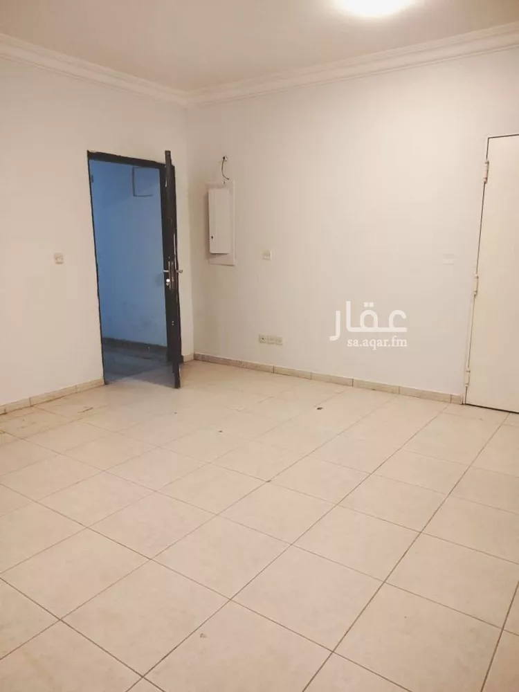 شقة للإيجار في شارع يوسف بن الطفيل, حي البطحاء, مدينة الرياض, منطقة الرياض صورة 2