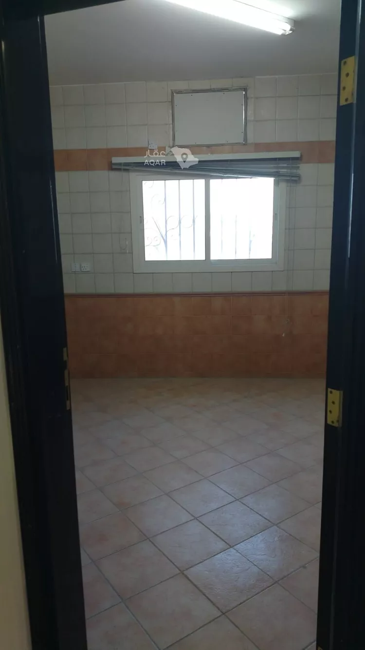 شقة للإيجار في شارع العزيزية الفرعي, حي الدار البيضاء, مدينة الرياض, منطقة الرياض 4