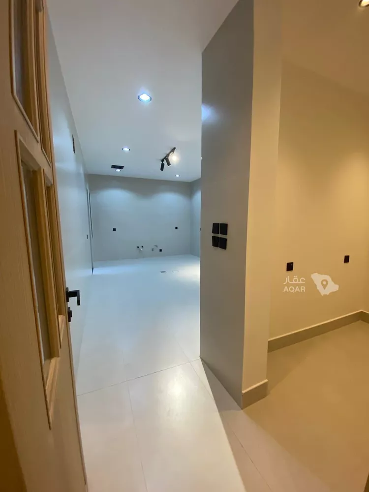 Villa for Sale in Safwa Abu Main 6