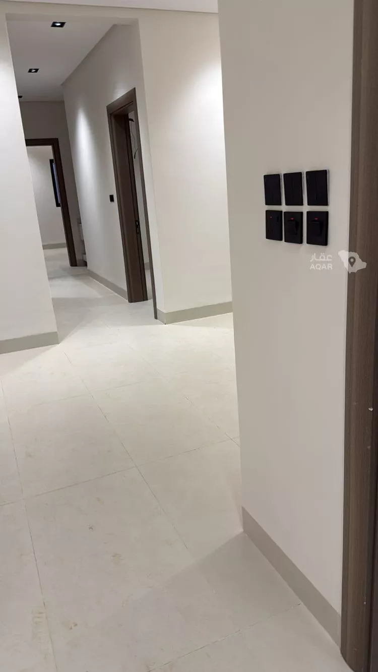 Floor for Rent in Riyadh Sultanah 4