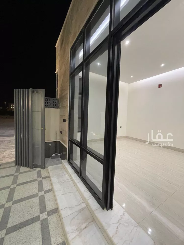 فيلا للبيع في شارع ابن صدقة الغرافي, حي المهدية, مدينة الرياض, منطقة الرياض صورة 3