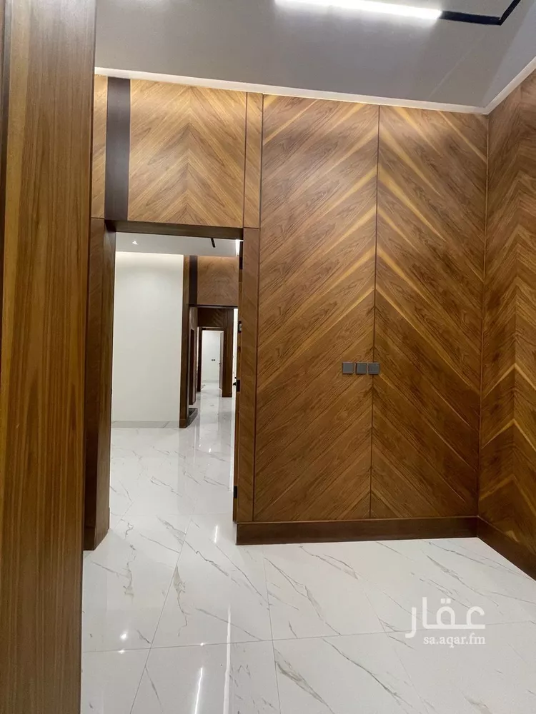 فيلا للبيع في شارع أحمد بن محمد العتابي, حي المهدية, مدينة الرياض, منطقة الرياض صورة 2