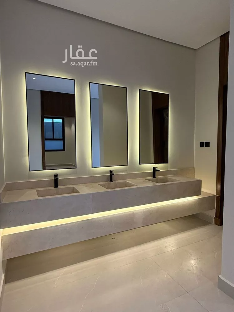 فيلا للبيع في شارع حسن الفخري, حي المهدية, مدينة الرياض, منطقة الرياض صورة 3