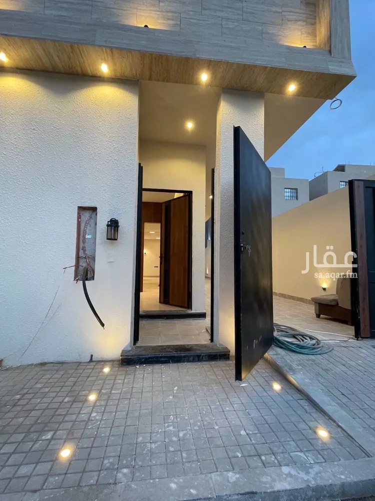 فيلا للبيع في شارع فؤاد محمد عمر توفيق, حي المهدية, مدينة الرياض, منطقة الرياض صورة 2