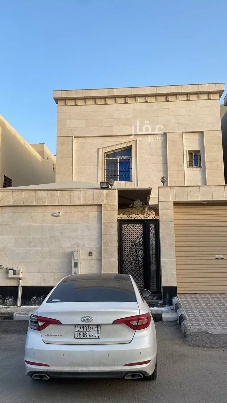 فيلا للبيع في شارع ثابت العوفي ، ضاحية الملك فهد ، الدمام ، الدمام