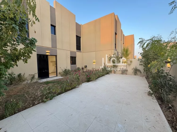 فيلا للإيجار في شارع رقم 1043, حي سدرة, مدينة الرياض, منطقة الرياض