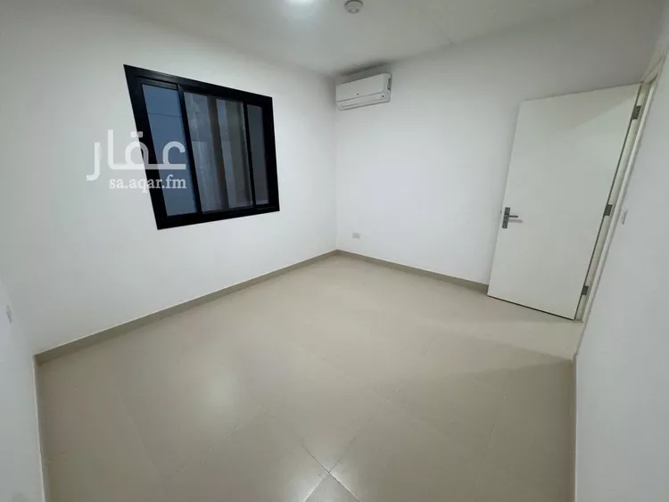 فيلا للبيع في شارع رقم 1070, حي سدرة, مدينة الرياض, منطقة الرياض 21