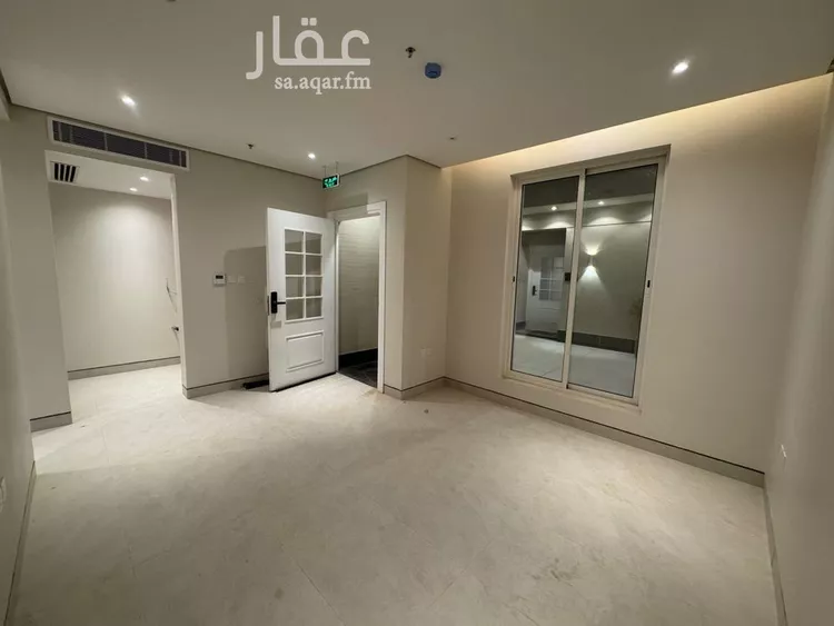 فيلا للإيجار في شارع علي بن أحمد العمري, حي العارض, مدينة الرياض, منطقة الرياض صورة 2