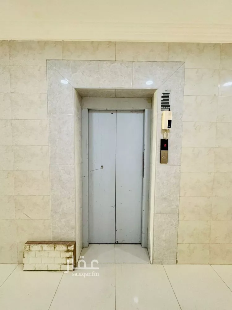 عمارة للإيجار في شارع عبدالرحمن ابن ابي عقيل, حي طيبة, مدينة الدمام, المنطقة الشرقية صورة 4