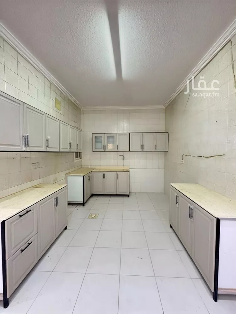 شقة للإيجار في شارع رؤية بن العجاج, حي الوزارات, مدينة الرياض, منطقة الرياض 8