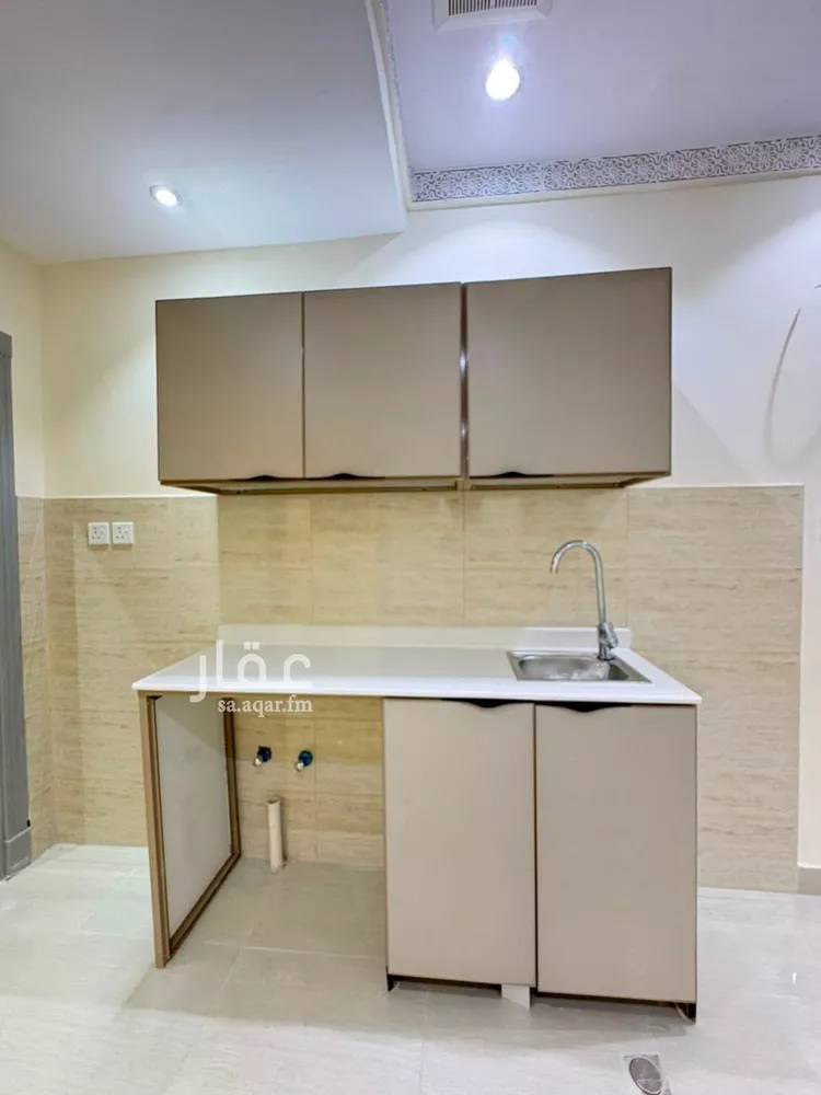 شقة للإيجار في شارع يثرب, حي بدر, مدينة الرياض, منطقة الرياض صورة 2