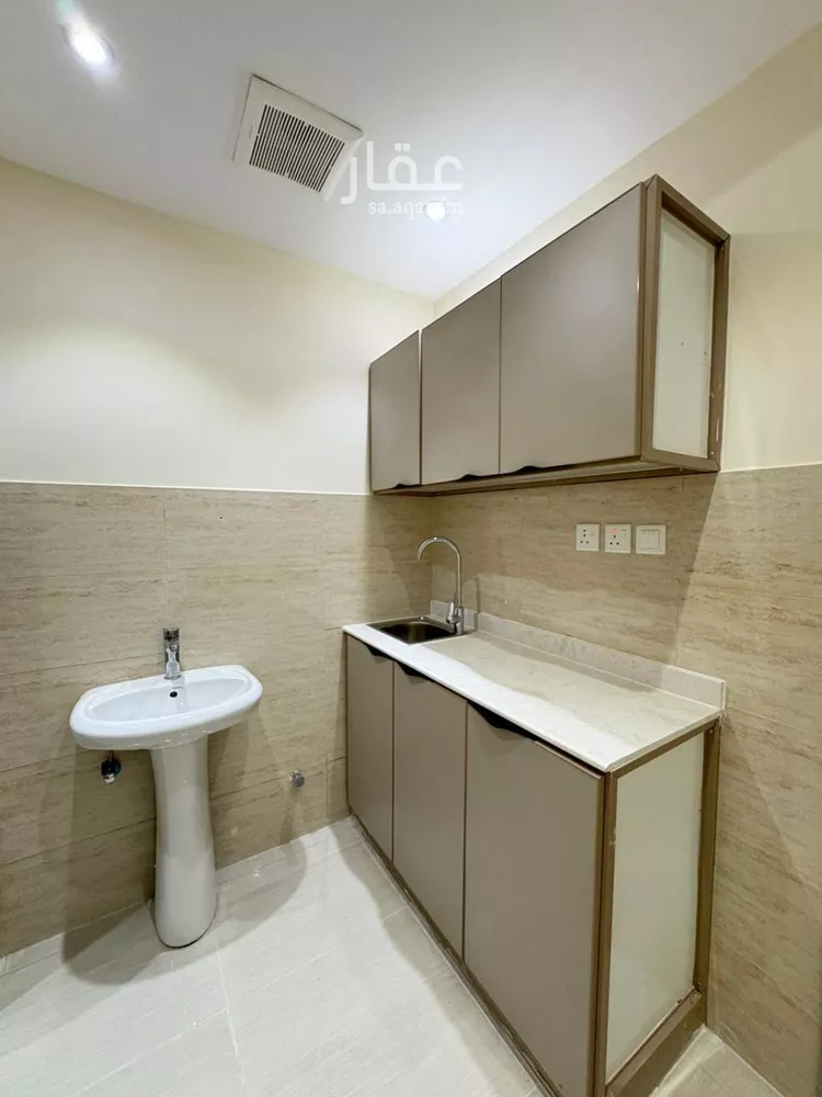 شقة للإيجار في شارع يثرب, حي بدر, مدينة الرياض, منطقة الرياض صورة 5