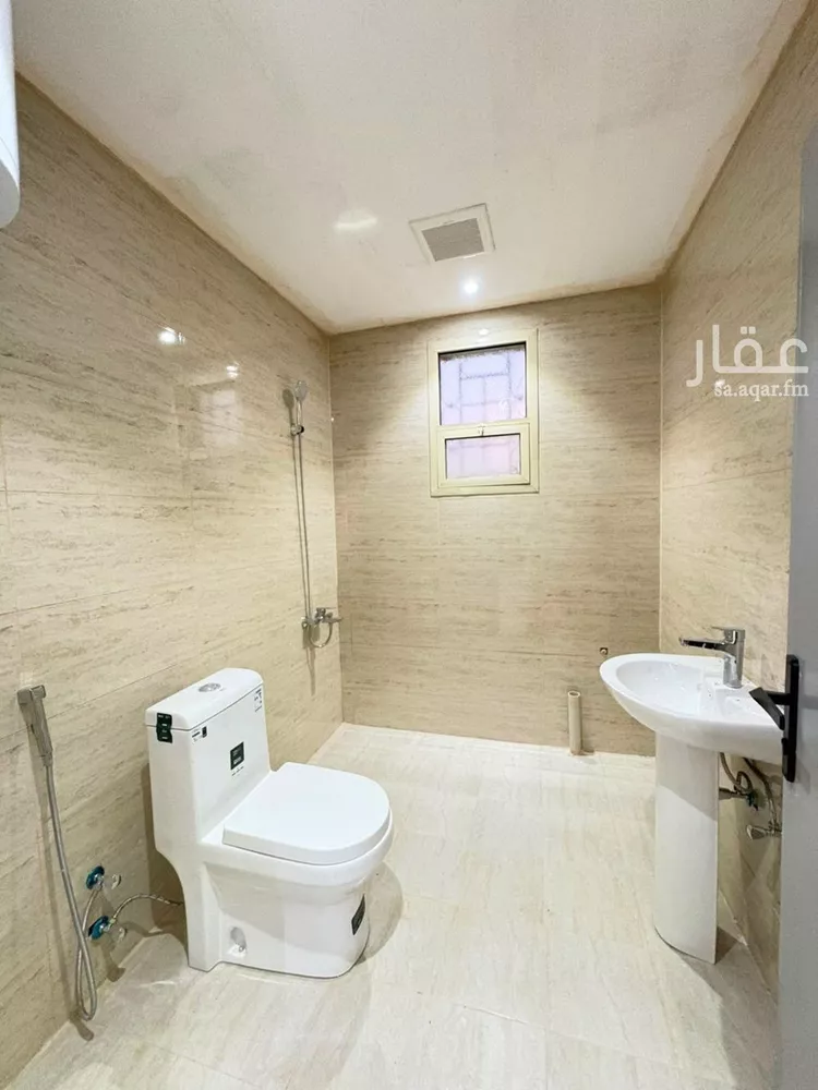 شقة للإيجار في شارع يثرب, حي بدر, مدينة الرياض, منطقة الرياض صورة 4