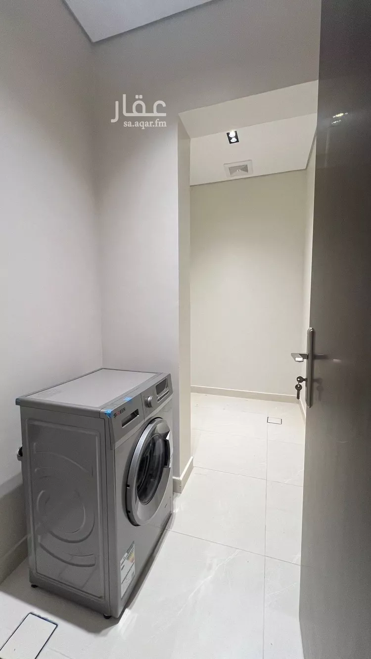 دور للبيع في شارع العيتاوي, حي المرجان, مدينة الرياض, منطقة الرياض صورة 2