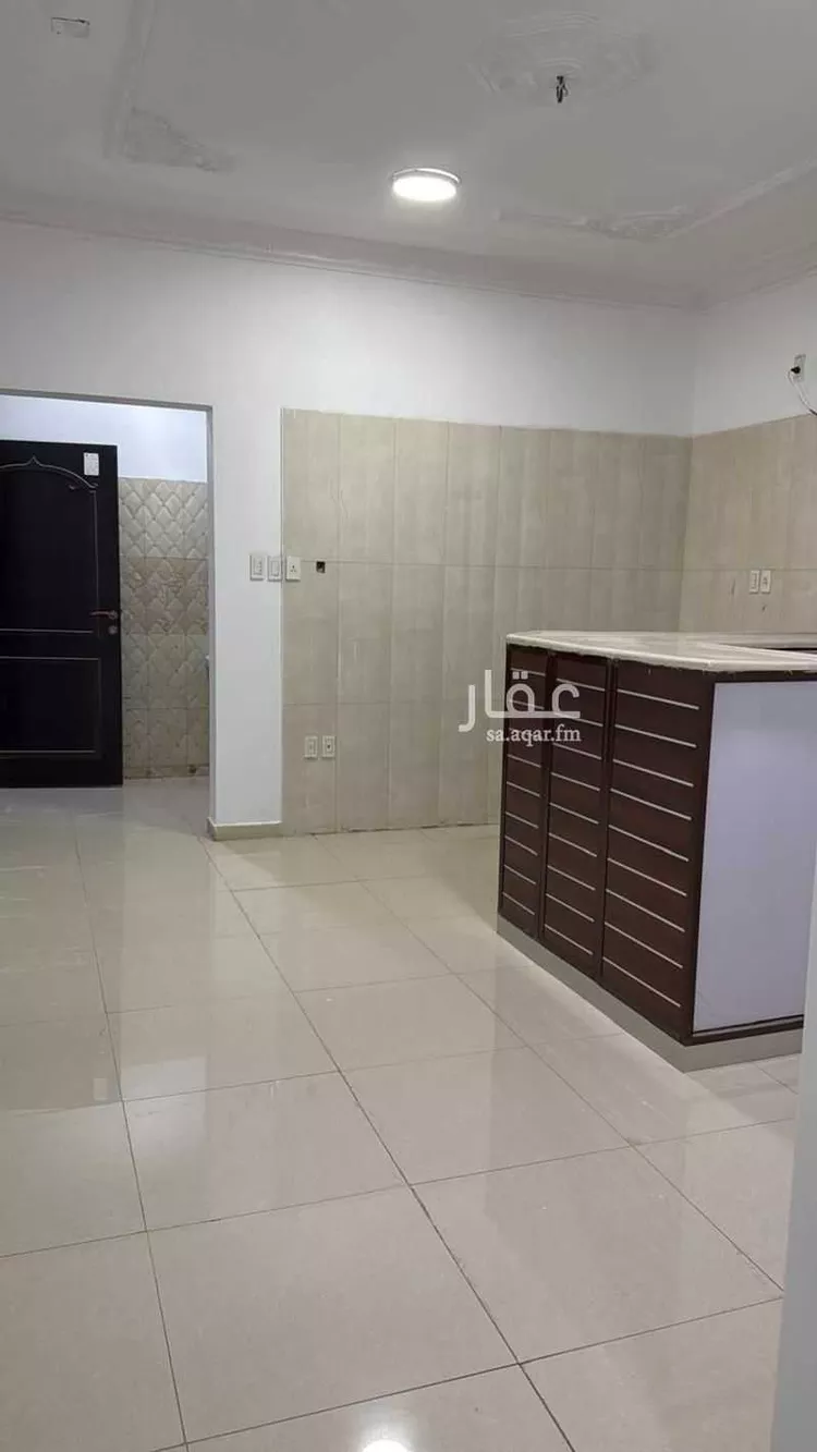 مكتب تجاري للإيجار في شارع ابو بكر الصديق, حي الفيصلية, مدينة الدمام, المنطقة الشرقية