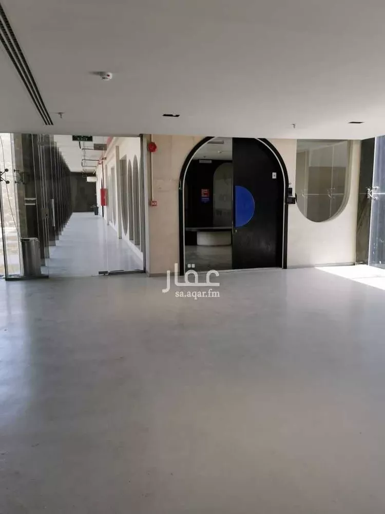 مكتب تجاري للإيجار في شارع طريق الامير تركي بن عبدالعزيز الاول, حي المحمدية, مدينة الرياض, منطقة الرياض صورة 2