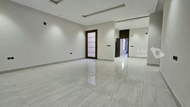 Floor for Sale in Riyadh Tuwaiq 15