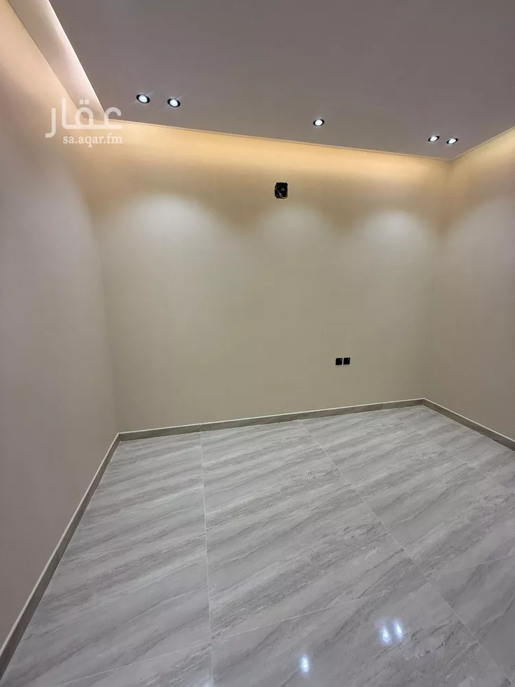 فيلا للبيع في شارع ابي عبدالله محمد بن فرحون, حي العريجاء الغربي, مدينة الرياض, منطقة الرياض صورة 5