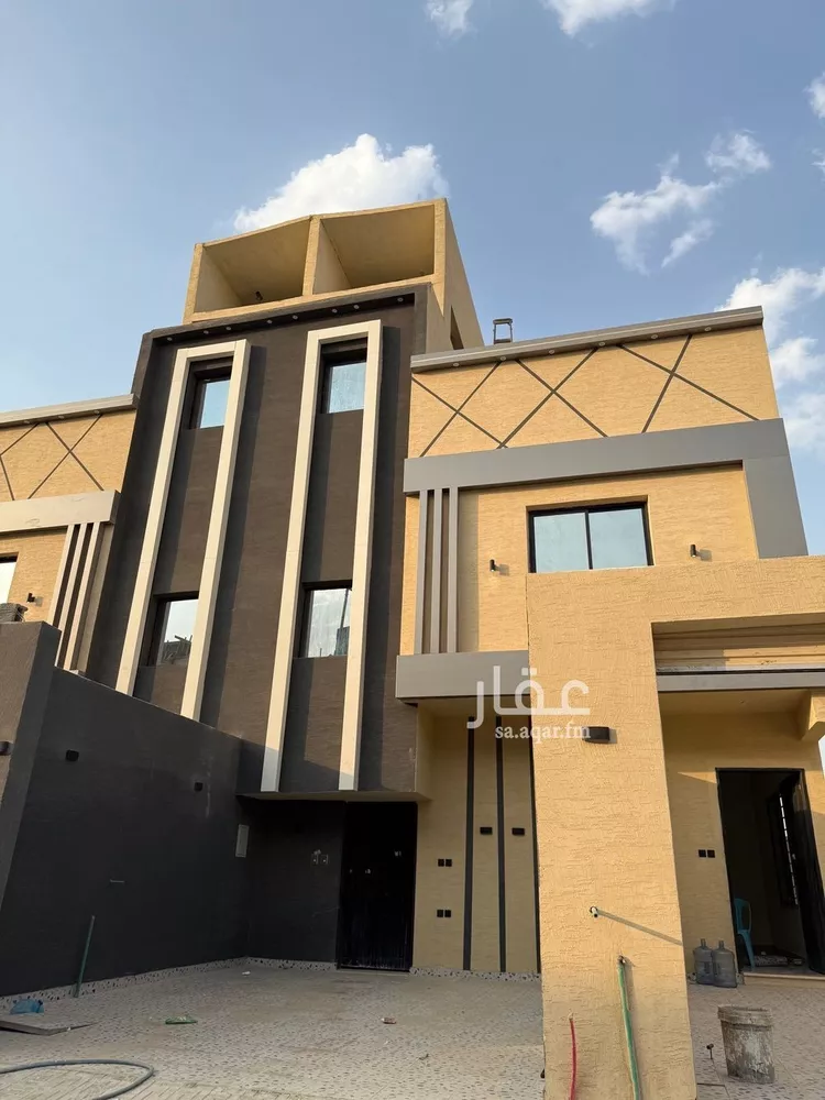 دور للبيع في شارع الزبيريه, حي عكاظ, مدينة الرياض, منطقة الرياض صورة 3