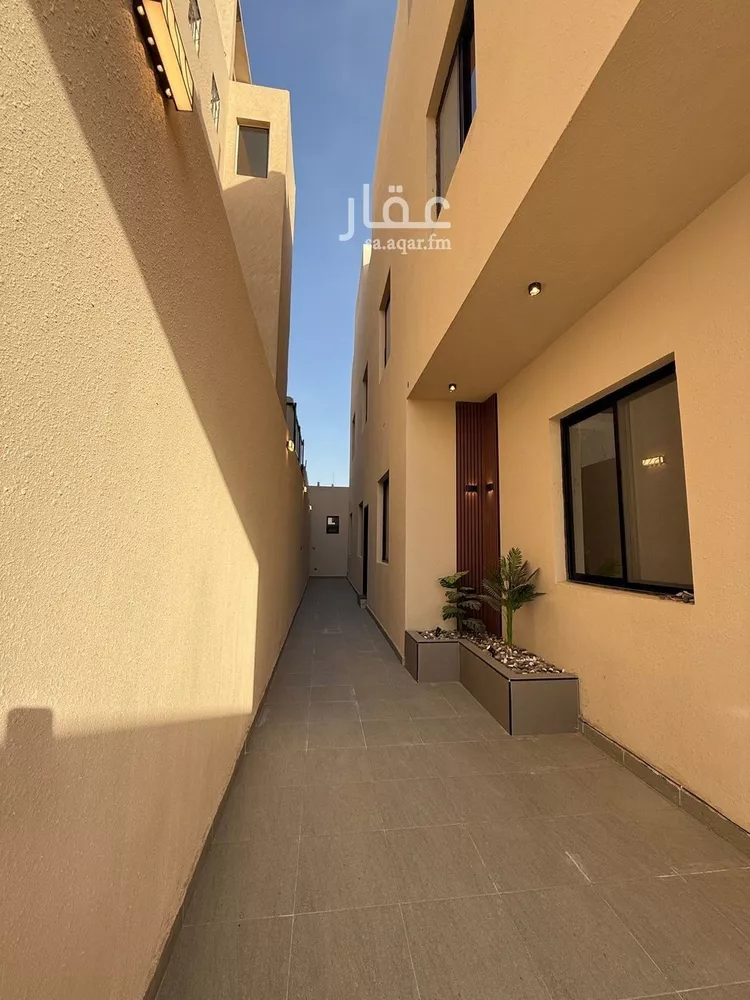 دور للبيع في شارع الجنابين, حي الحزم, مدينة الرياض, منطقة الرياض صورة 4