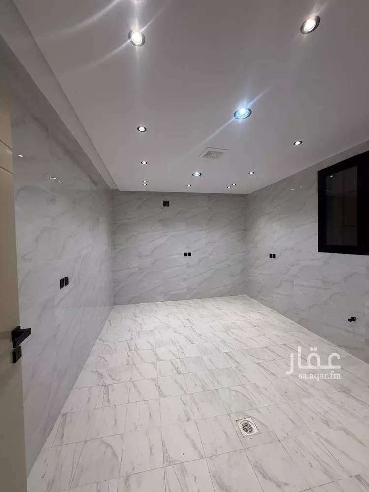 فيلا للبيع في شارع ابي عبدالله محمد بن فرحون, حي العريجاء الغربي, مدينة الرياض, منطقة الرياض صورة 2