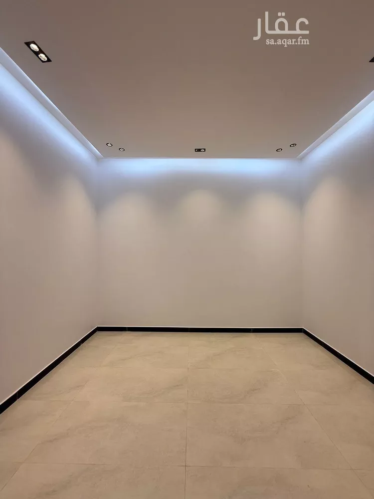 دور للبيع في شارع الجنابين, حي الحزم, مدينة الرياض, منطقة الرياض صورة 5