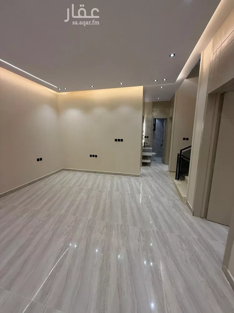 فيلا للبيع في شارع ابي عبدالله محمد بن فرحون, حي العريجاء الغربي, مدينة الرياض, منطقة الرياض صورة 3