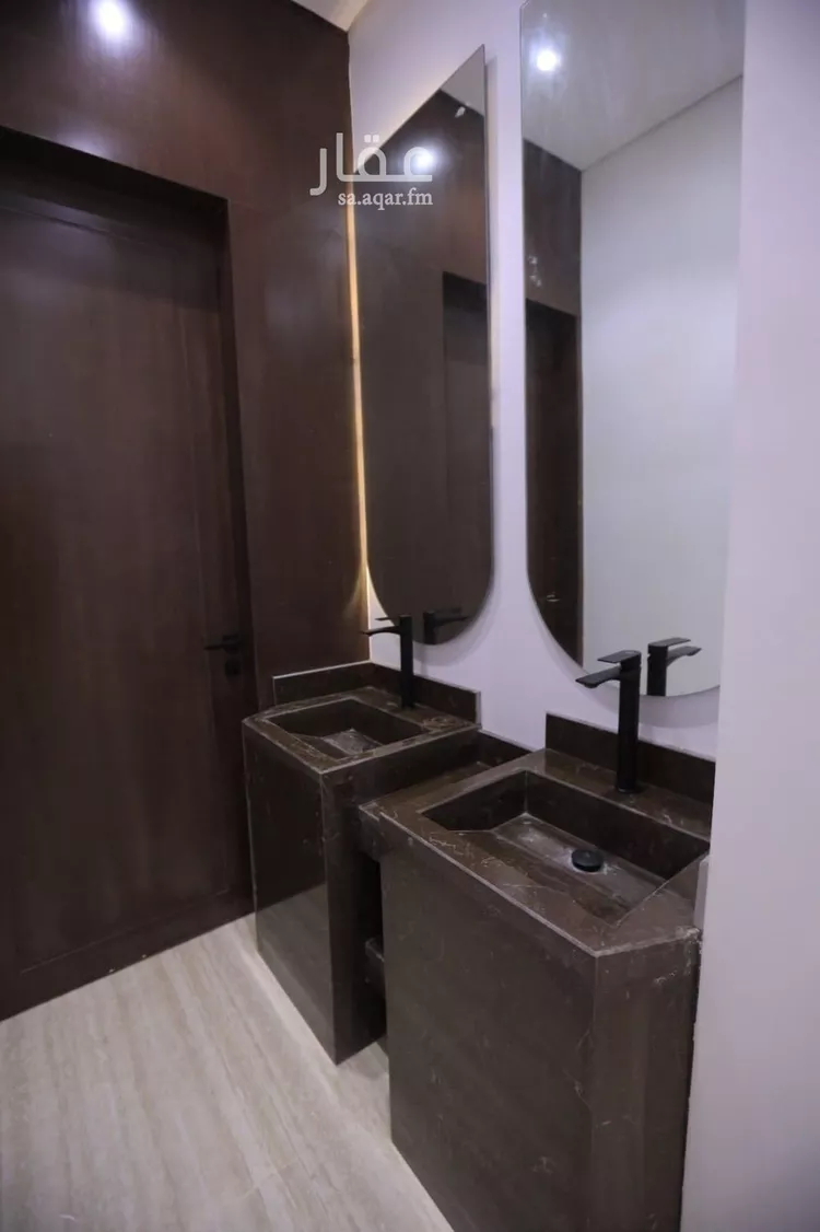دور للبيع في شارع محمد السلمانى, حي الرمال, مدينة الرياض, منطقة الرياض صورة 5