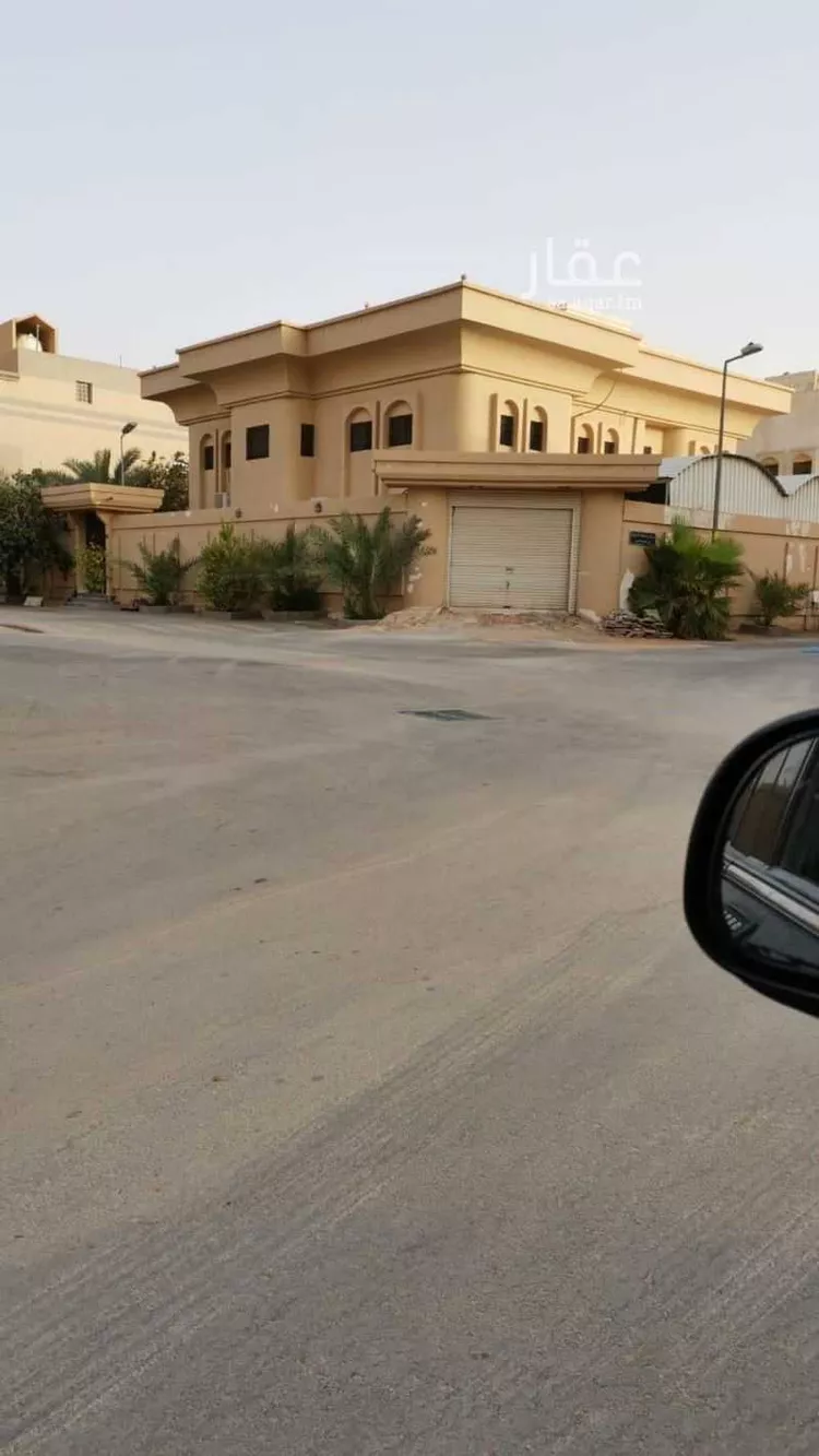 فيلا للبيع في شارع مبارك الدويك, حي العريجاء الغربي, مدينة الرياض, منطقة الرياض