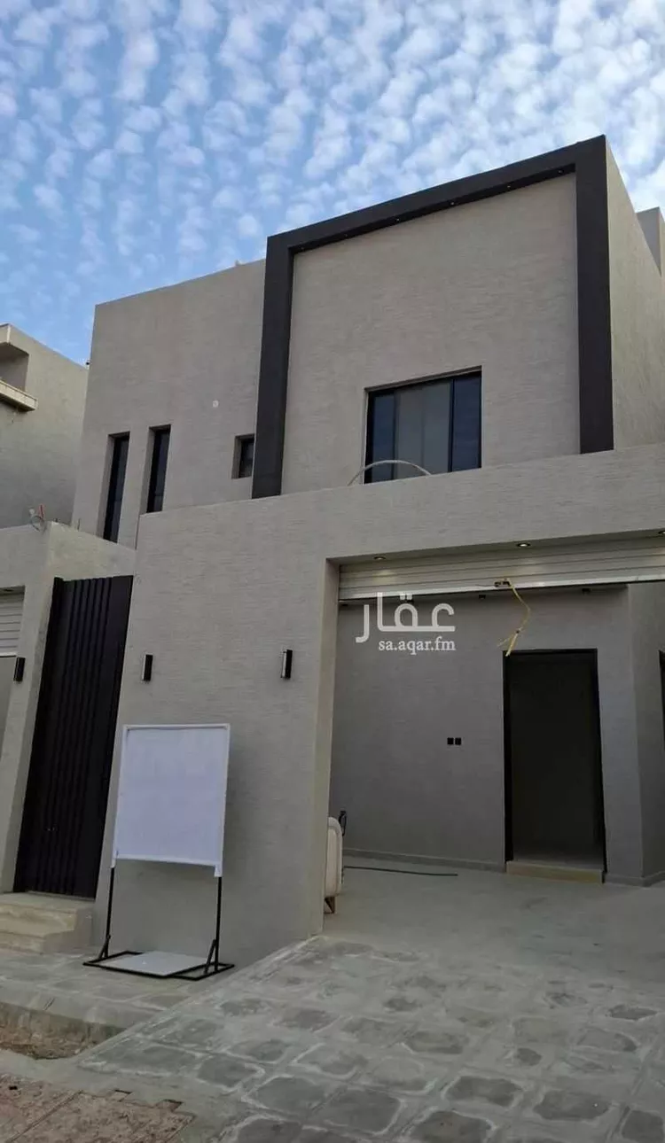 دور للبيع في شارع مسلم, حي بدر, مدينة الرياض, منطقة الرياض