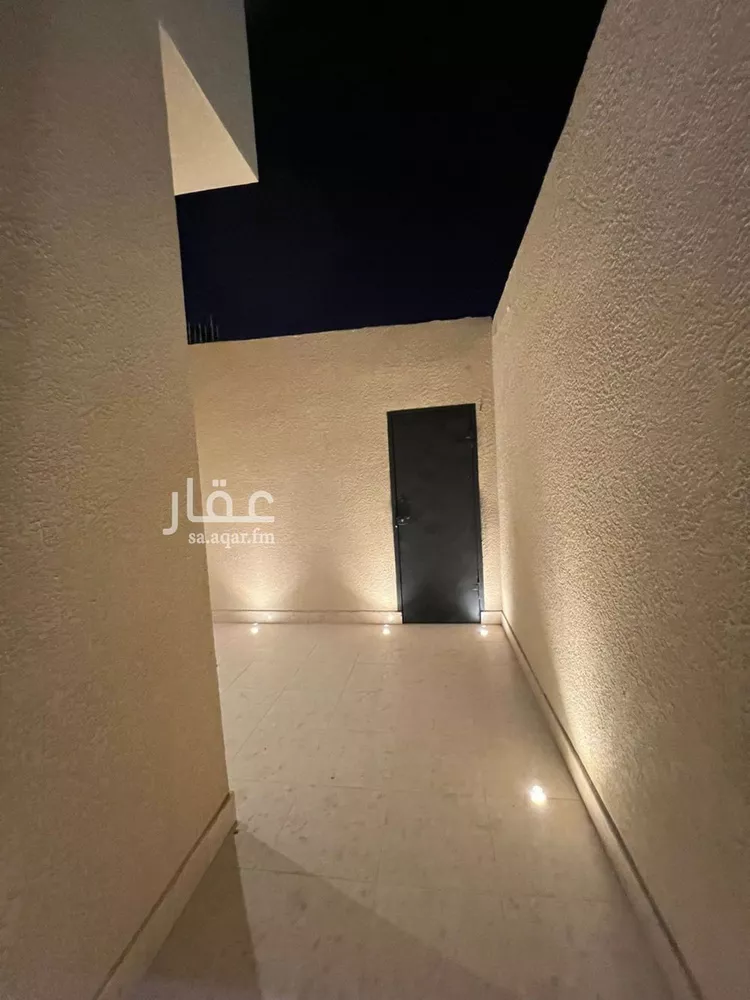 دور للبيع في شارع احمد بن جعفر القفطي, حي العوالي, مدينة الرياض, منطقة الرياض صورة 3