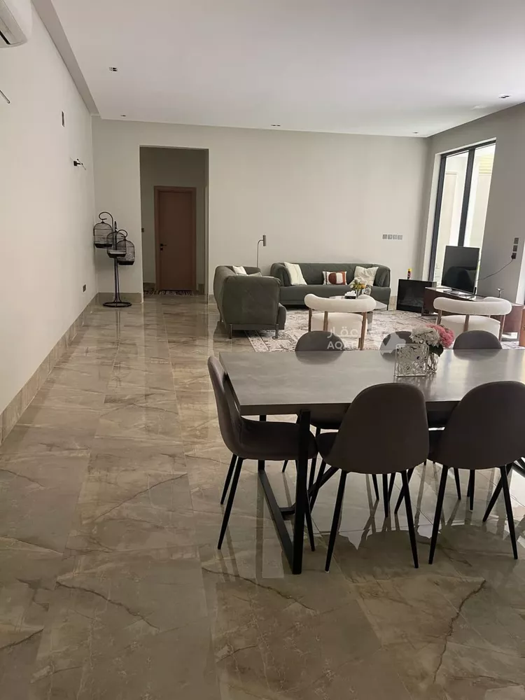 فيلا للبيع في شارع الحسن بن أحمد الجلال, حي المهدية, مدينة الرياض, منطقة الرياض 6