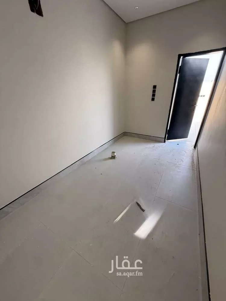 Shop for Rent in Riyadh Al Mahdiyah صورة 5