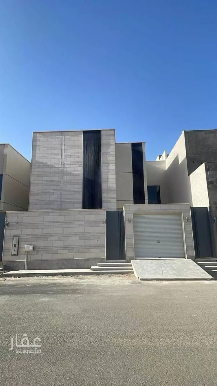 فيلا للبيع في شارع أبو عقبة الثقفي, حي الشفاء, مدينة عنيزه, منطقة القصيم