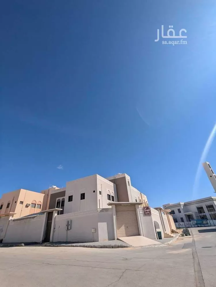 فيلا للبيع في شارع أبو عقبة الثقفي, حي الشفاء, مدينة عنيزه, منطقة القصيم صورة 2
