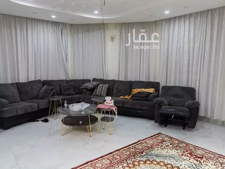 فيلا للإيجار في شارع محمد بن همام ، حي المصيف الاول ، تبوك ، منطقة تبوك صورة 5