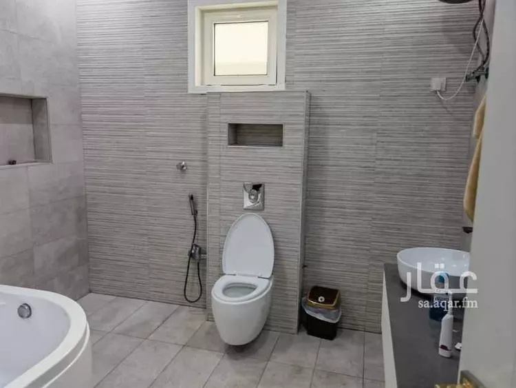فيلا للإيجار في شارع محمد بن همام ، حي المصيف الاول ، تبوك ، منطقة تبوك صورة 3