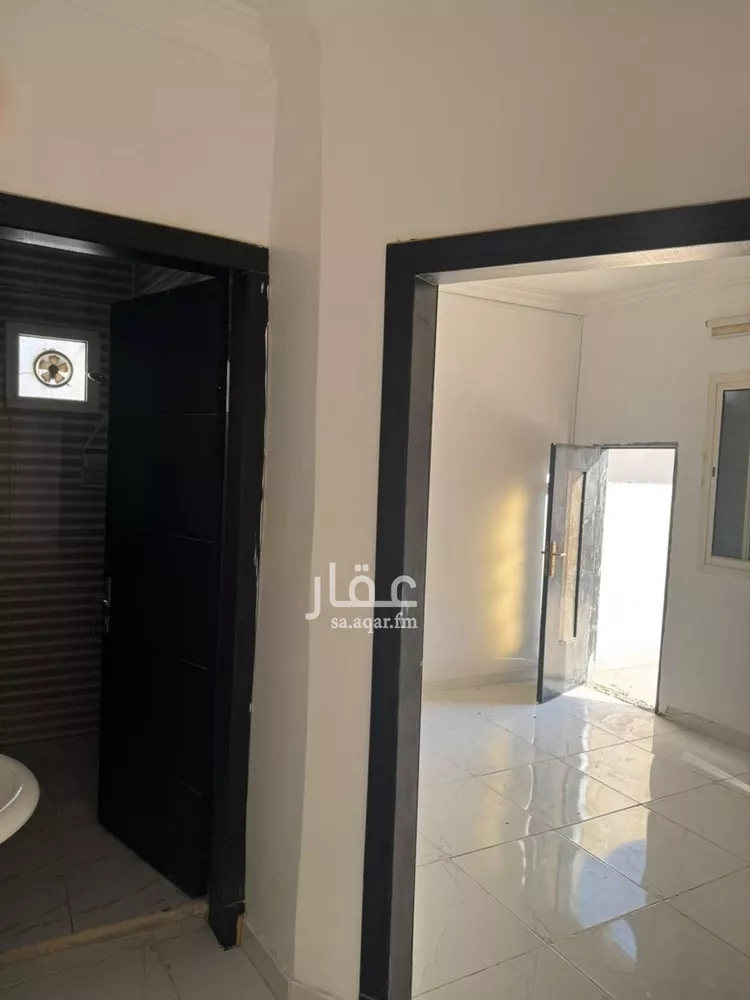 فيلا للإيجار في شارع الفخر الأصبهاني, حي بدر, مدينة الرياض, منطقة الرياض 9