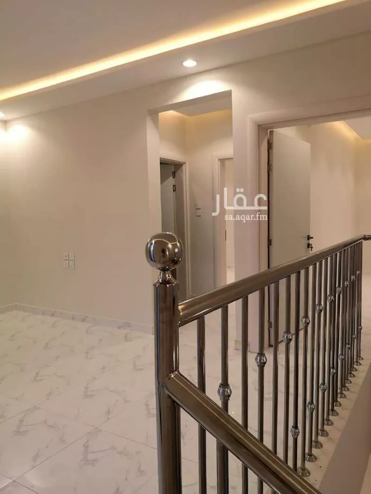 فيلا للبيع في شارع الحمر 216, حي الحمر الشمالي, مدينة بريدة, منطقة القصيم صورة 4