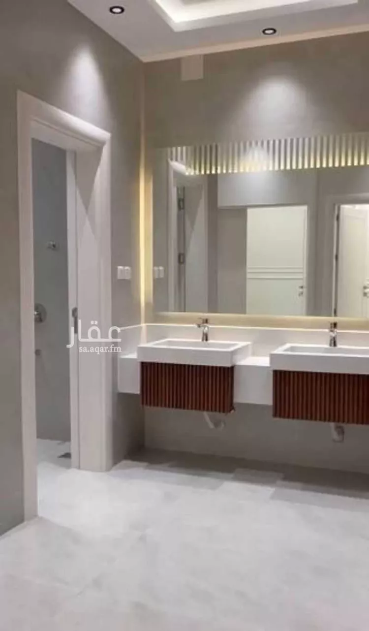 فيلا للبيع في شارع النقيب 14, حي النقيب الشمالي, مدينة بريده, منطقة القصيم صورة 2