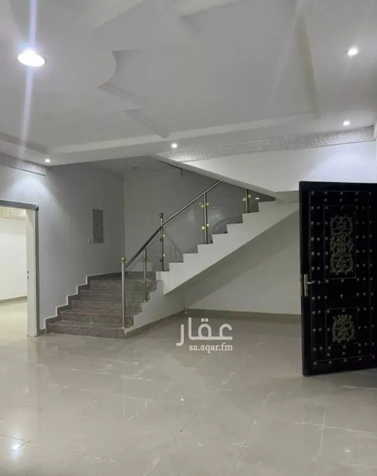 فيلا للبيع في شارع حالة عمار, حي عكاظ, مدينة الرياض, منطقة الرياض صورة 4