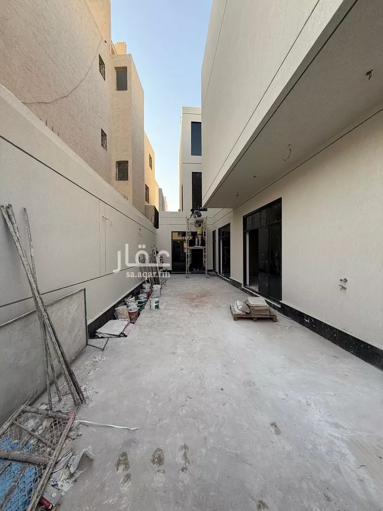 فيلا للبيع في شارع قطب الدين بن السلطان, حي المهدية, مدينة الرياض, منطقة الرياض صورة 2